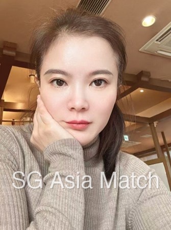 Chinese Female Profile Photo 1
