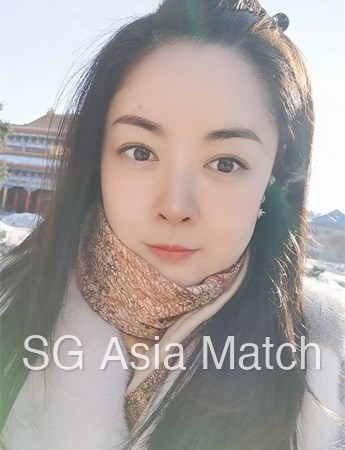 Chinese Female Profile Photo 1